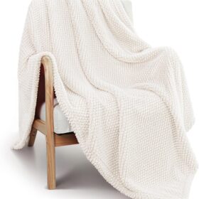 Extra Large Fuzzy Fleece Throw Blanket for Couch, 50x70 Inch Fluffy Warm Soft Jacquard Blankets for All Season, Lightweight and Cozy, Ivory