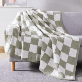 Checkered Throw Blanket, Sage Green Soft Cozy Fluffy Warm Hand Made Throw Blankets for Couch, Sofa, Chair, Bed, Camping, Picnic, Travel Lightweight Bed Blanket - 50"*70"